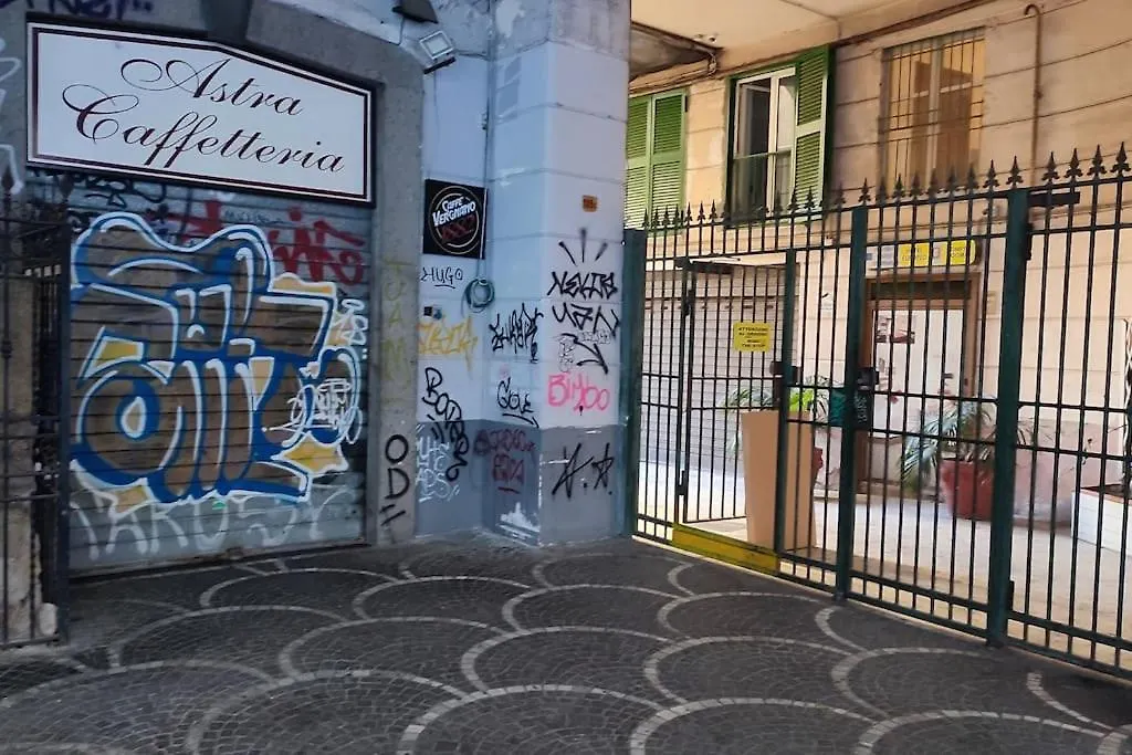 109C Mezzocannone Cozy Apartament Centro Storico Neapol